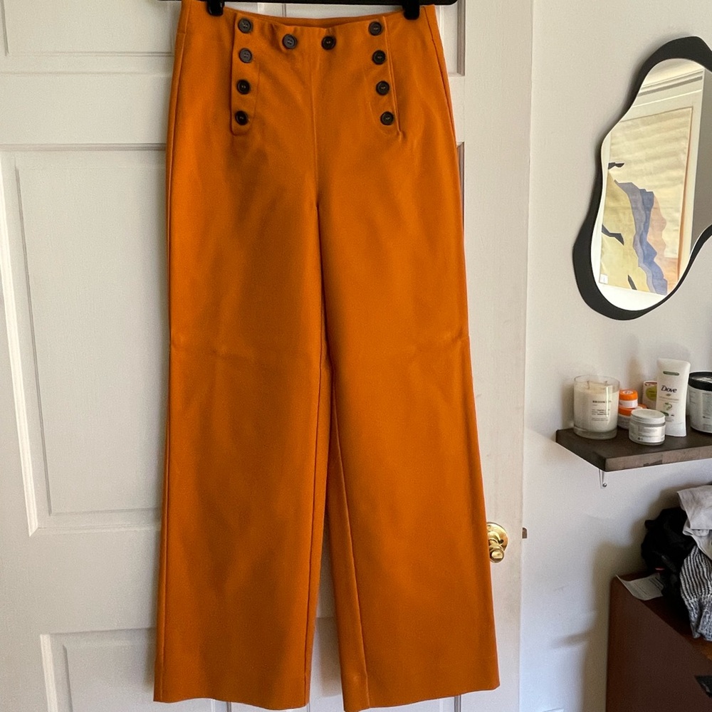 High-waist wide-leg pant